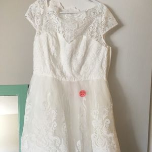 Chi Chi White Lace Dress NWT US12/14 UK 16